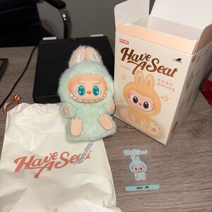 QUQU - AUTHENTIC POP MART The Monsters Have A Seat Vinyl Plush Pendant Labubu